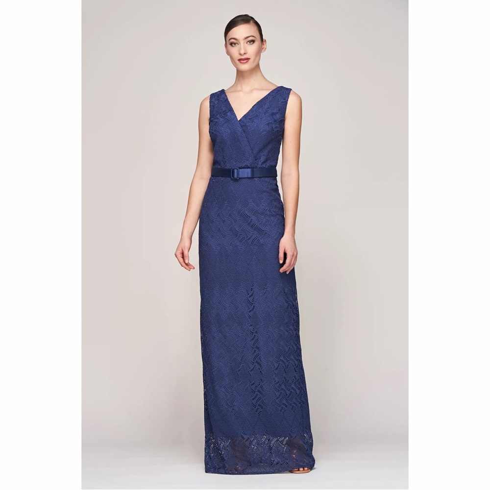 NWT, Kay Unger HENDRIX LACE COLUMN GOWN Sz 6
